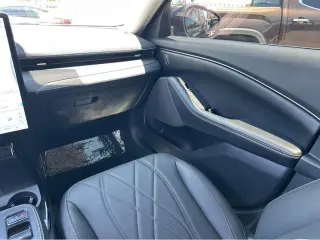 2024 Ford Mustang Mach-E Select