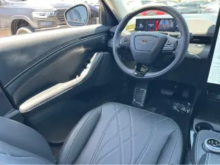 2024 Ford Mustang Mach-E Select