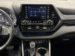 Toyota Highlander 2022 AWD XSE 4dr SUV