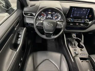 Toyota Highlander 2022 AWD XSE 4dr SUV