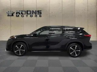 Toyota Highlander 2022 AWD XSE 4dr SUV