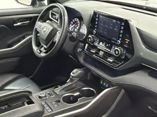 Toyota Highlander 2022 AWD XSE 4dr SUV