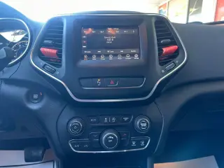 2020 Jeep Cherokee Altitude