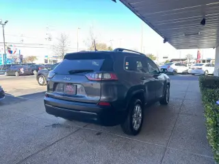 2020 Jeep Cherokee Altitude