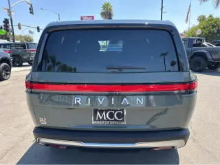 2022 Rivian R1S Launch Edition