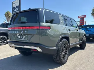 2022 Rivian R1S Launch Edition