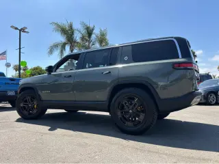 2022 Rivian R1S Launch Edition