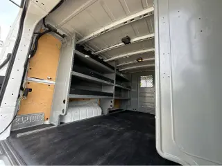 2021 Nissan NV Cargo SV