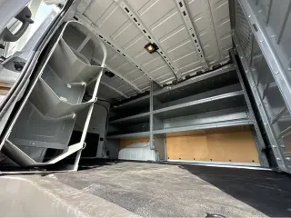 2021 Nissan NV Cargo SV