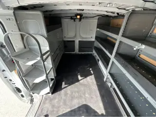 2021 Nissan NV Cargo SV