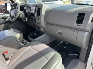 2021 Nissan NV Cargo SV