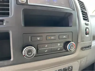 2021 Nissan NV Cargo SV