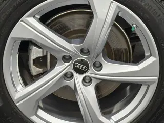Audi A6 2024 AWD quattro Premium Plus 45 TFSI 4dr Sedan