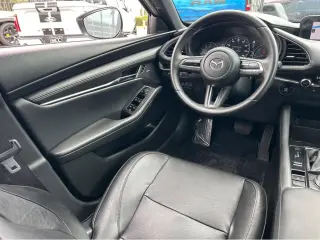 2019 Mazda Mazda3 Hatchback w/Premium Pkg