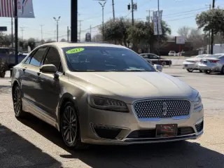 2017 Lincoln MKZ Select