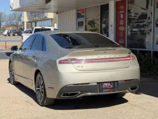 2017 Lincoln MKZ Select
