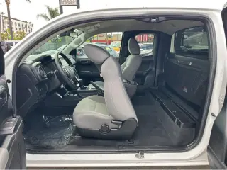 2022 Toyota Tacoma 2WD SR