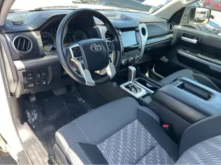 2020 Toyota Tundra 4WD SR5