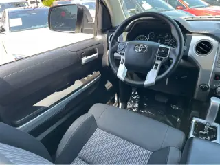 2020 Toyota Tundra 4WD SR5