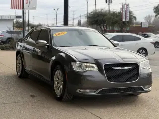 2017 Chrysler 300 C