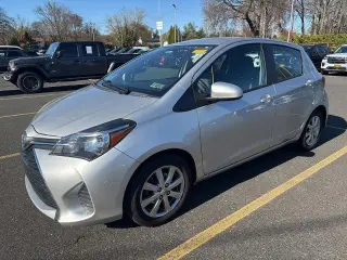 Toyota Yaris 2016 SE 4dr Hatchback 5M