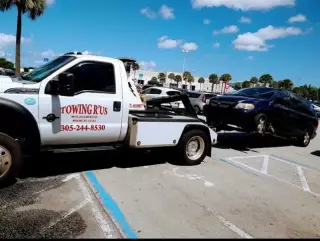 SERVICIO DE GRÚA EN FORT MYERS