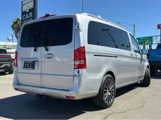2016 Mercedes-Benz Metris Passenger Van RWD 126"