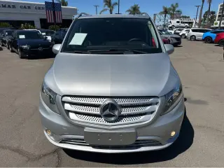2016 Mercedes-Benz Metris Passenger Van RWD 126"