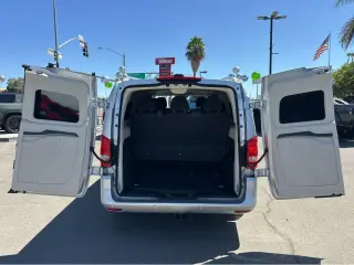 2016 Mercedes-Benz Metris Passenger Van RWD 126"