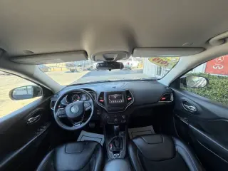 2020 Jeep Cherokee Altitude