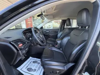 2020 Jeep Cherokee Altitude