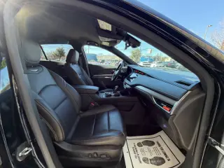 2019 Cadillac XT4 Premium Luxury