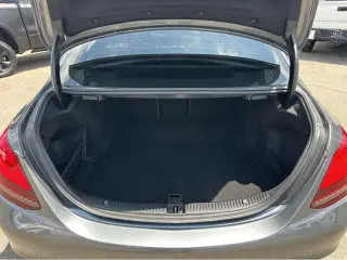 2019 Mercedes-Benz C 300 Sedan