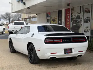 2018 Dodge Challenger SXT