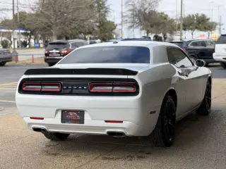 2018 Dodge Challenger SXT