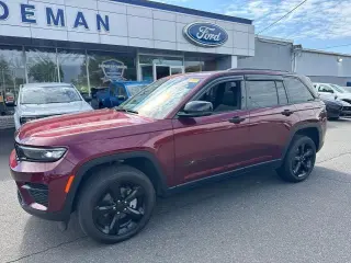 Jeep Grand Cherokee 2024 4x4 Laredo 4dr SUV