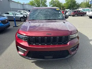 Jeep Grand Cherokee 2024 4x4 Laredo 4dr SUV