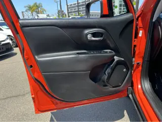 2017 Jeep Renegade Altitude