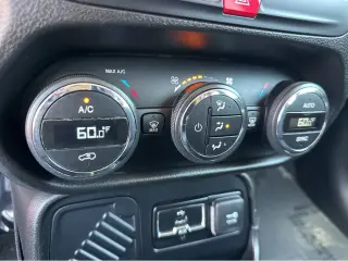 2017 Jeep Renegade Altitude