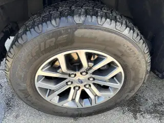 Ford F-150 2021 4x4 XL 4dr SuperCrew 5.5 ft. SB