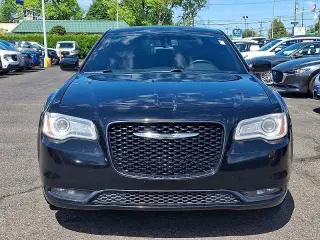Chrysler 300 2017 AWD S 4dr Sedan