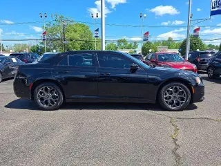 Chrysler 300 2017 AWD S 4dr Sedan