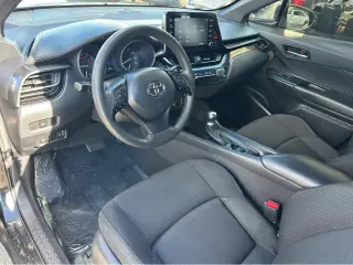 2019 Toyota C-HR LE