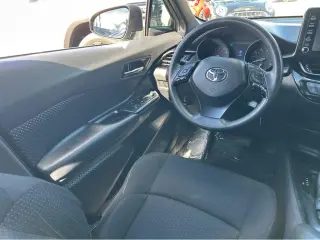 2019 Toyota C-HR LE