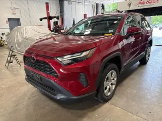 Toyota RAV4 2023 AWD LE 4dr SUV