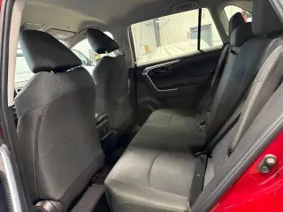 Toyota RAV4 2023 AWD LE 4dr SUV
