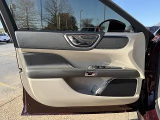 2017 Lincoln Continental Reserve