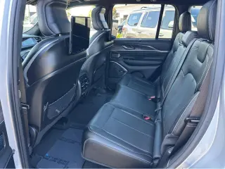 2023 Jeep Grand Cherokee 4xe Overland