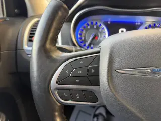 2019 Chrysler 300 Limited