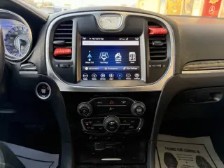 2019 Chrysler 300 Limited